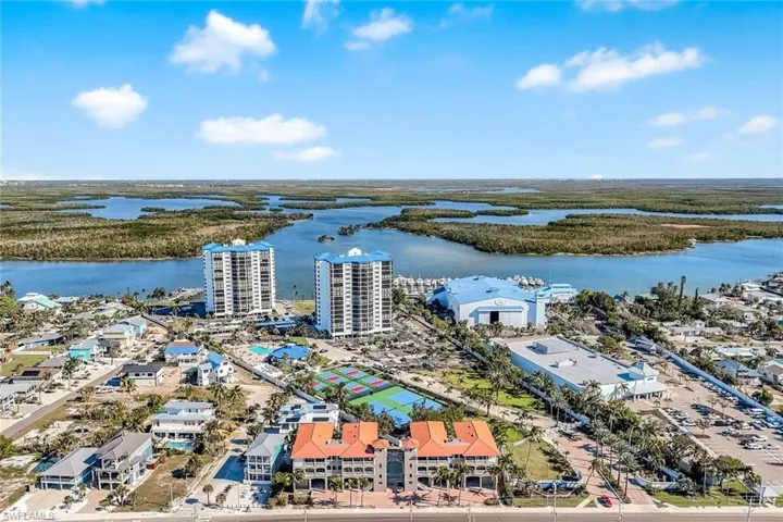 4633 Estero Blvd 201, Fort Myers Beach, Florida 33931