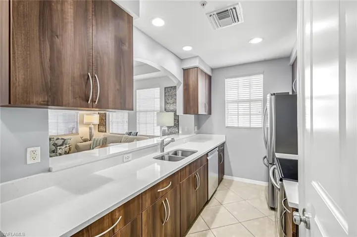 4633 Estero Blvd 201, Fort Myers Beach, Florida 33931