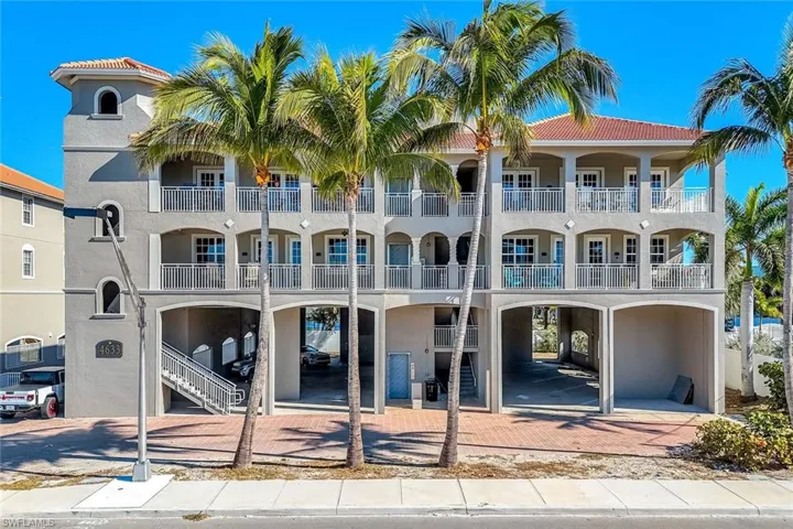 4633 Estero Blvd 201, Fort Myers Beach, Florida 33931