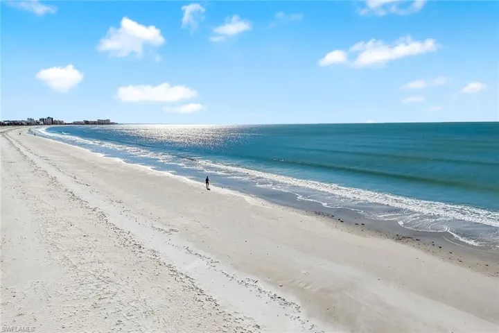 4633 Estero Blvd 201, Fort Myers Beach, Florida 33931