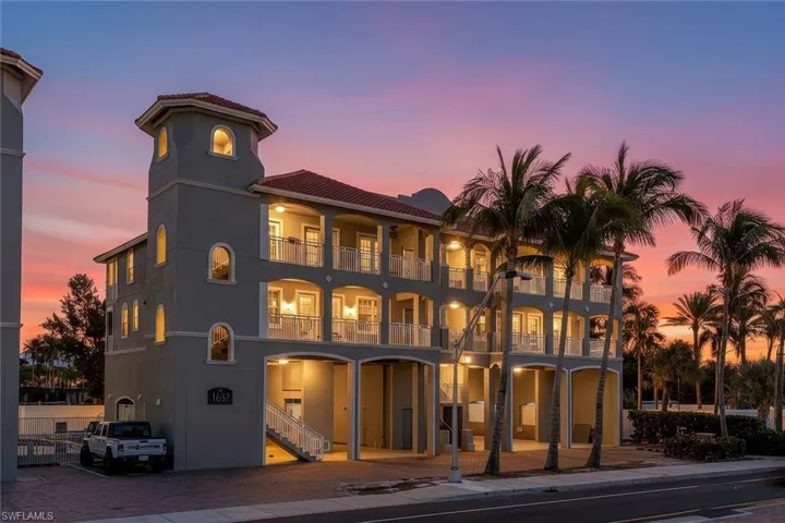4633 Estero Blvd 201, Fort Myers Beach, Florida 33931