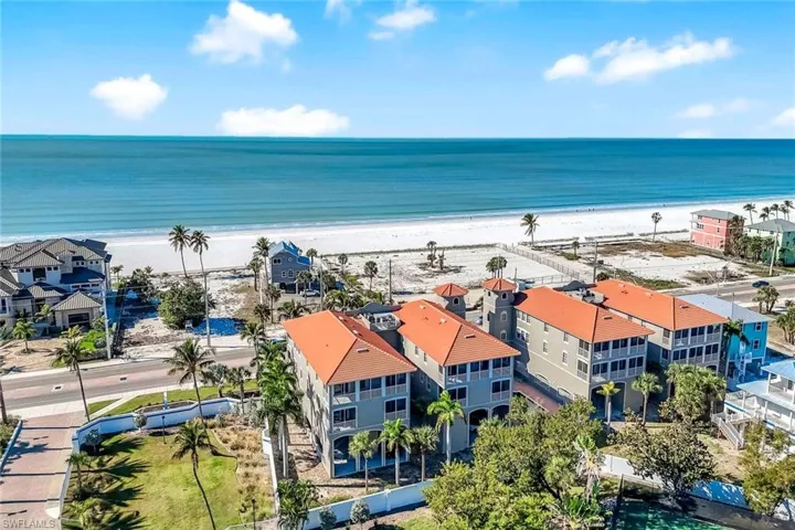 4633 Estero Blvd 201, Fort Myers Beach, Florida 33931