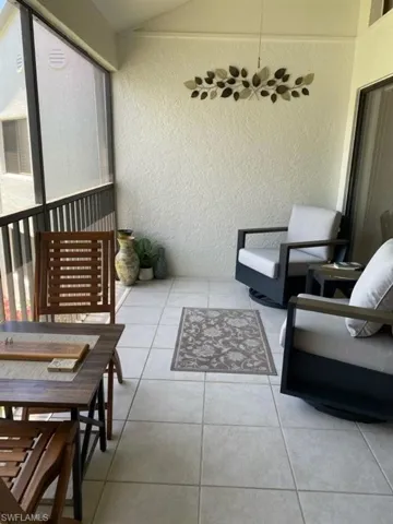 559 Beachwalk Cir U-203, Naples, Florida 34108