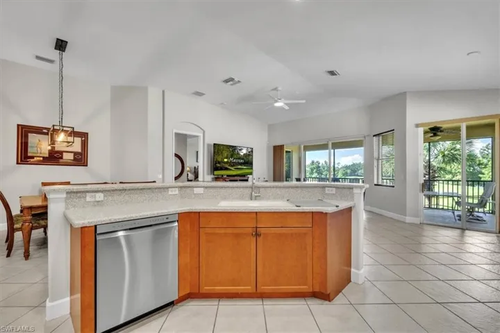 9276 Aviano Dr 202, Fort Myers, Florida 33913