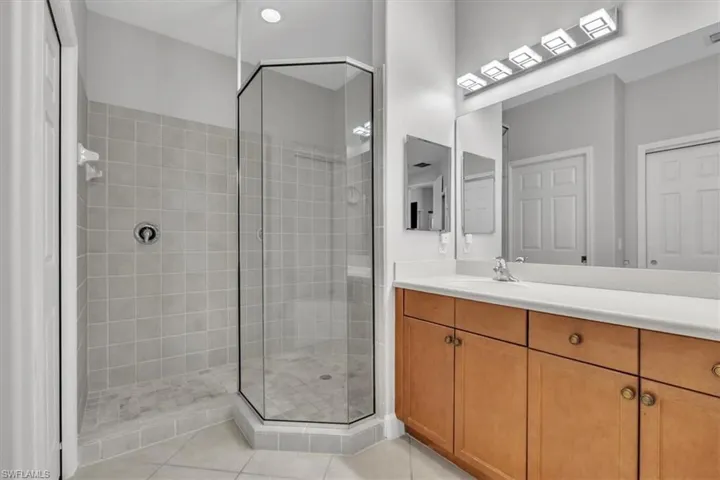 9276 Aviano Dr 202, Fort Myers, Florida 33913