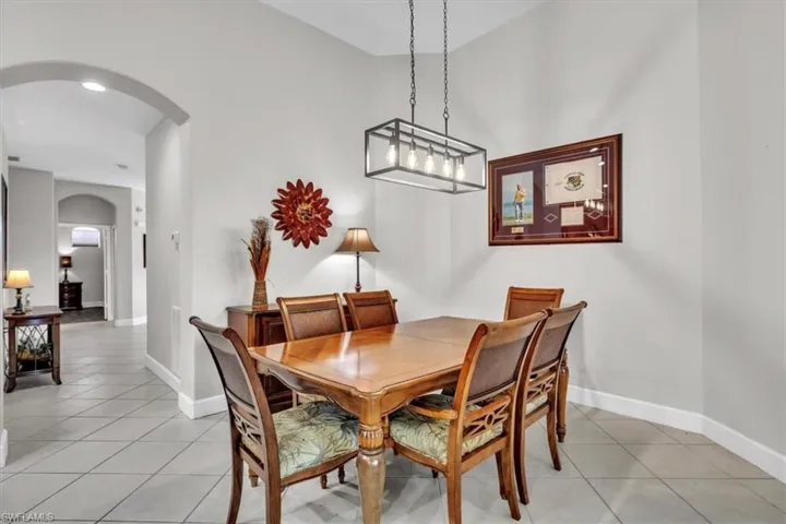 9276 Aviano Dr 202, Fort Myers, Florida 33913