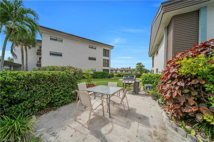 5790 Trailwinds Dr 111, Fort Myers, Florida 33907