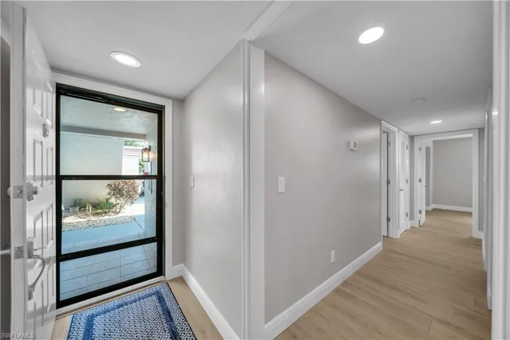 5790 Trailwinds Dr 111, Fort Myers, Florida 33907