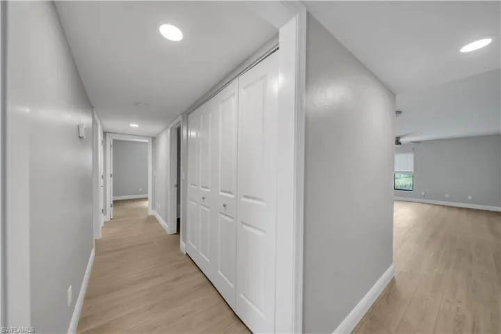 5790 Trailwinds Dr 111, Fort Myers, Florida 33907