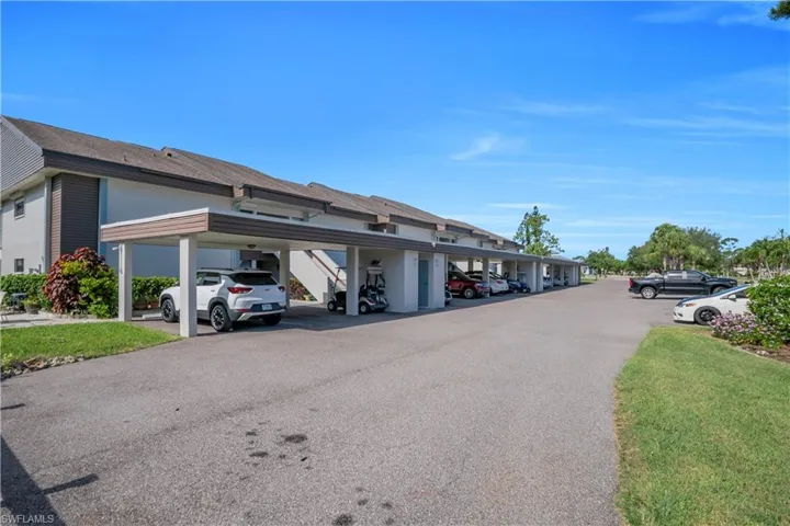 5790 Trailwinds Dr 111, Fort Myers, Florida 33907