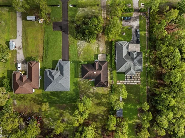 2440 31st Ave Ne, Naples, Florida 34120