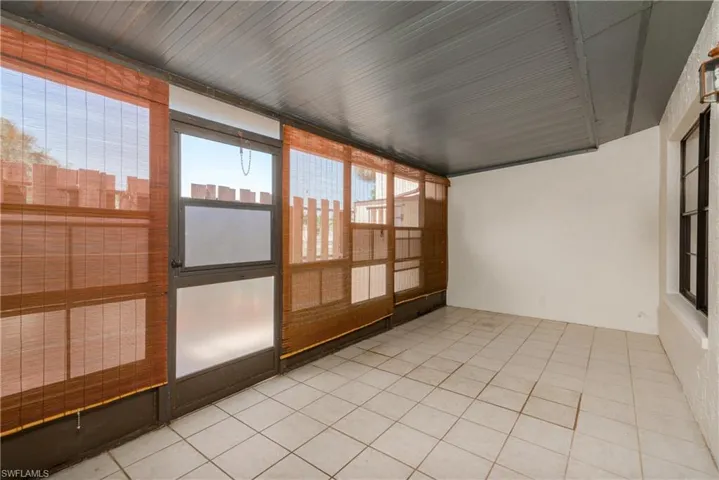 screened lanai