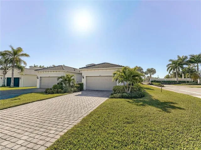 10641 Jackson Square Dr, Estero, Florida 33928
