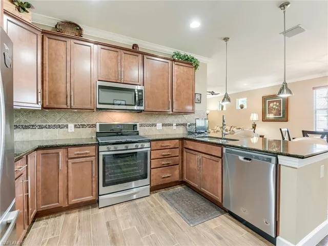 10641 Jackson Square Dr, Estero, Florida 33928