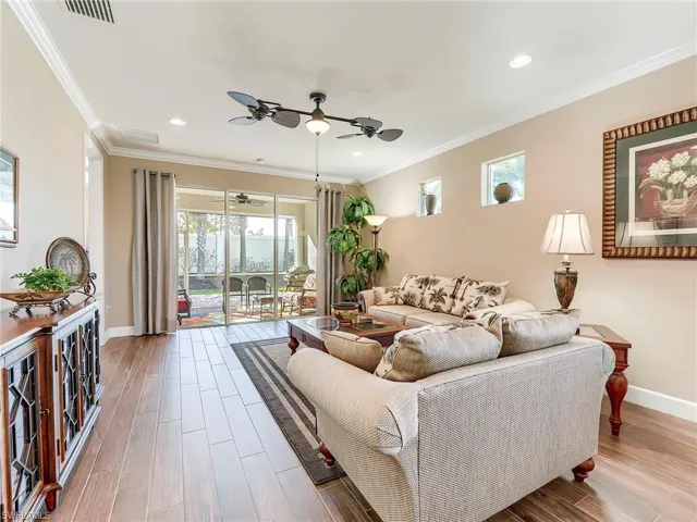 10641 Jackson Square Dr, Estero, Florida 33928