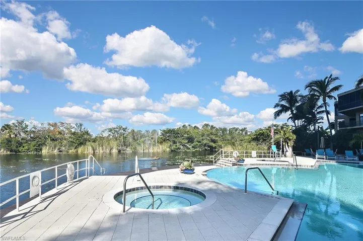 14380  Riva Del Lago  DR, Fort Myers, FL 33907