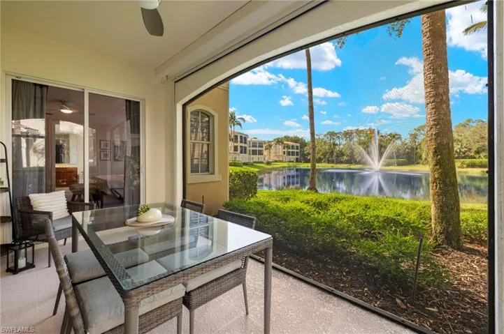 2621  ESTRELLA  CT, Naples, FL 34109