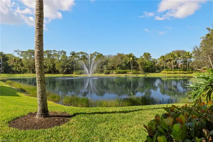 2621  ESTRELLA  CT, Naples, FL 34109