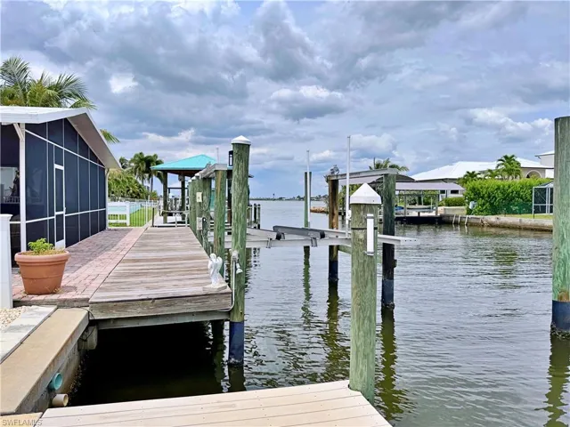 2691 Geary St, Matlacha, Florida 33993