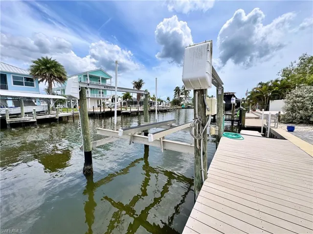 2691 Geary St, Matlacha, Florida 33993