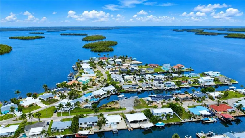 2691 Geary St, Matlacha, Florida 33993