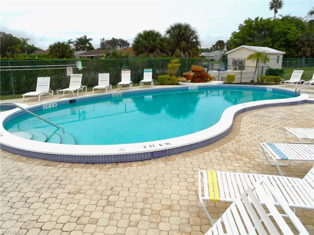Community pool
