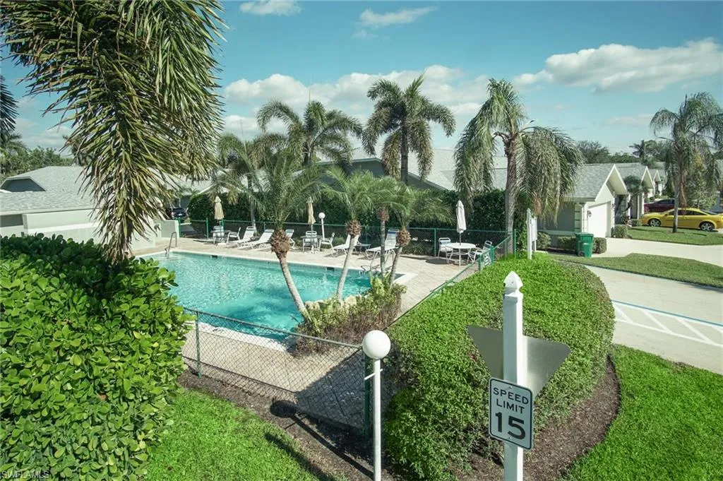 1748 Royal CIR, Naples, FL 34112,224086294