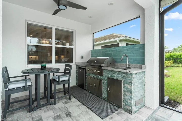 Outdoor Kitchen