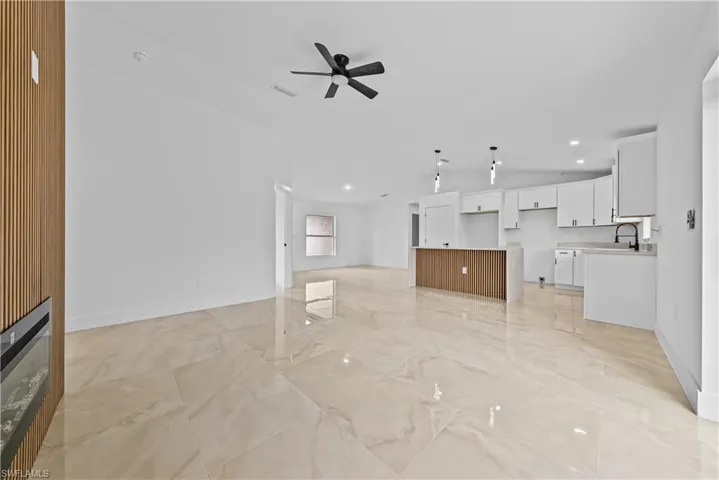 4405 E 11th St, Lehigh Acres, Florida 33972