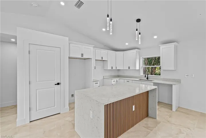4405 E 11th St, Lehigh Acres, Florida 33972