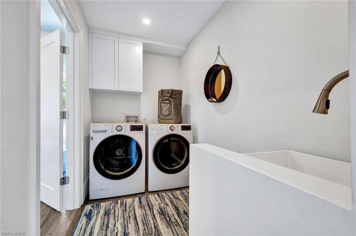 Laundry-room with Laundry-Tub