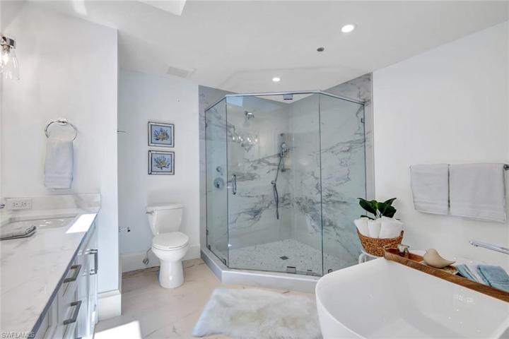 Primary-Bathroom with Walk-in Shower and Soaking Tub