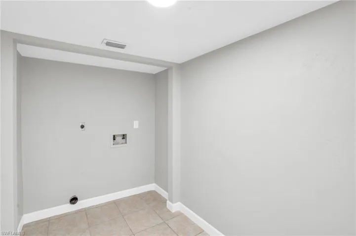 7125 Penner Ln # 2, Fort Myers Fl 33907