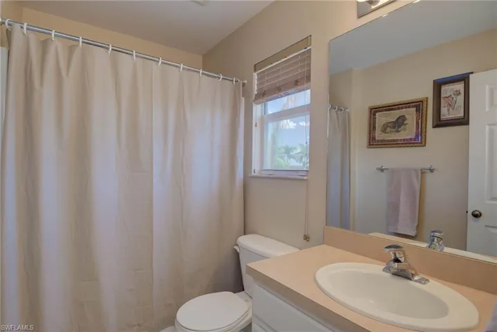 Guest bathroom #1