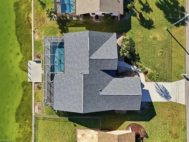 Beautiful NEW roof!