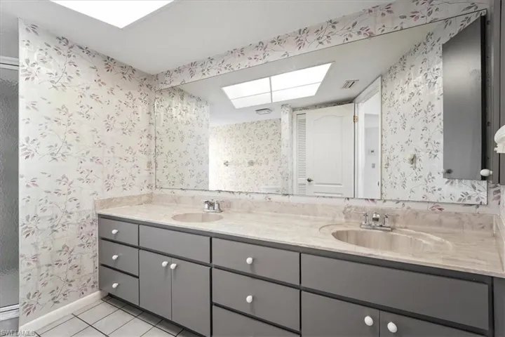 Guest bathroom