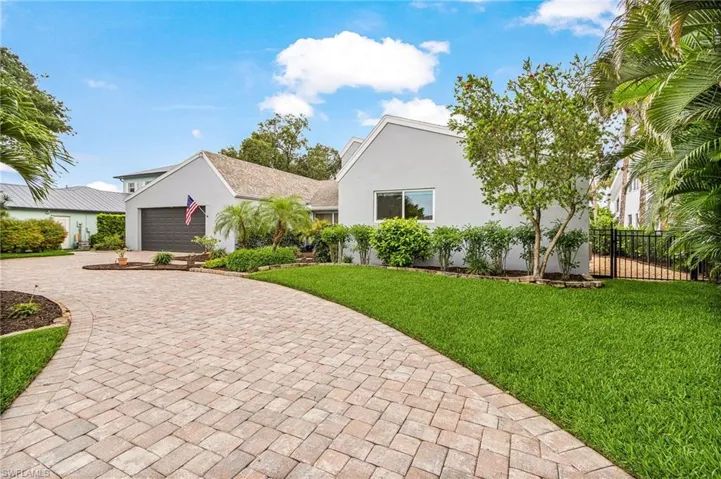 1390 Landmark Ct, Fort Myers, Florida 33919