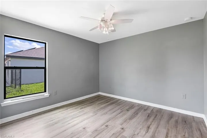 443 Shadow Lakes Dr, Lehigh Acres, Florida 33974