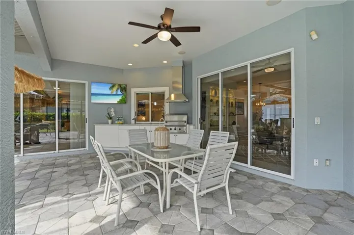 326 Cypress Way W, Naples, Florida 34110