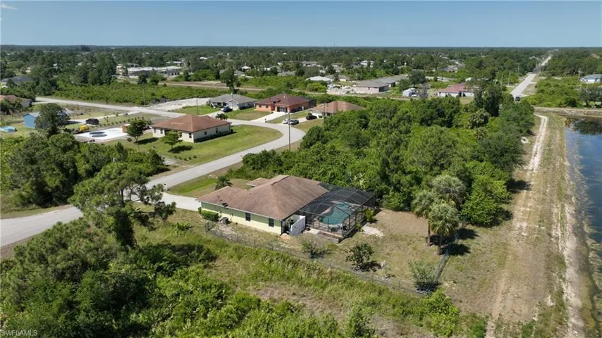 Nice quiet neighborhood.