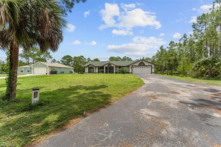 2905 10th Ave Se, Naples, Florida 34117