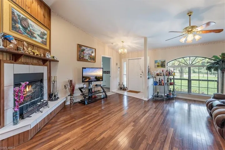 2905 10th Ave Se, Naples, Florida 34117