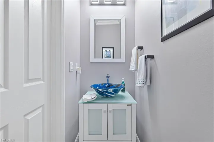 Tastefully Decorated 1/2 Bath in addition to the other 2 Full Bathrooms !
