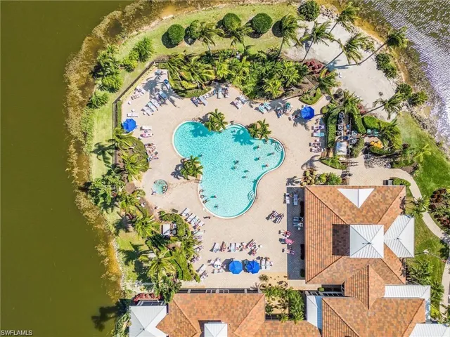 3351  Sandpiper  WAY, Naples, FL 34109