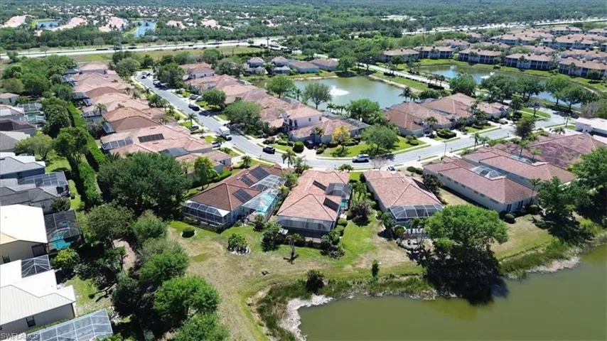 3351  Sandpiper  WAY, Naples, FL 34109