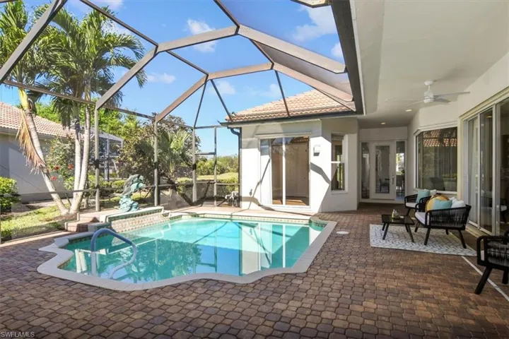 3351  Sandpiper  WAY, Naples, FL 34109