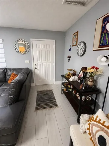 2124 41st Ter Sw, Naples, Florida 34116