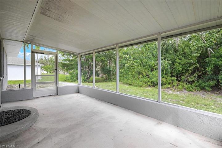 Covered and screened in porch!