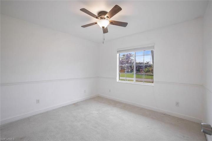 Guest bedroom #1