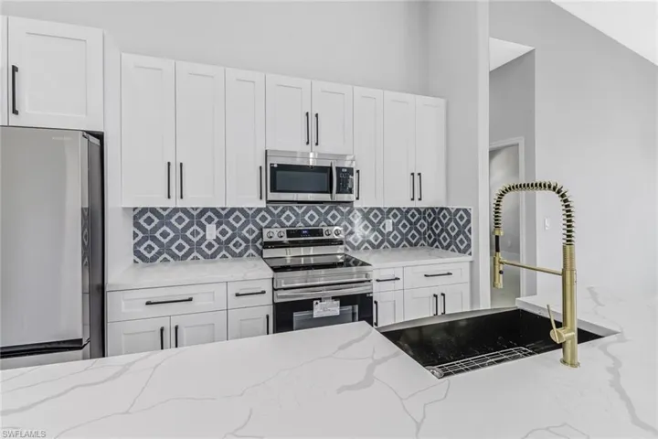 2816  2nd SW ST, Lehigh Acres, FL 33976